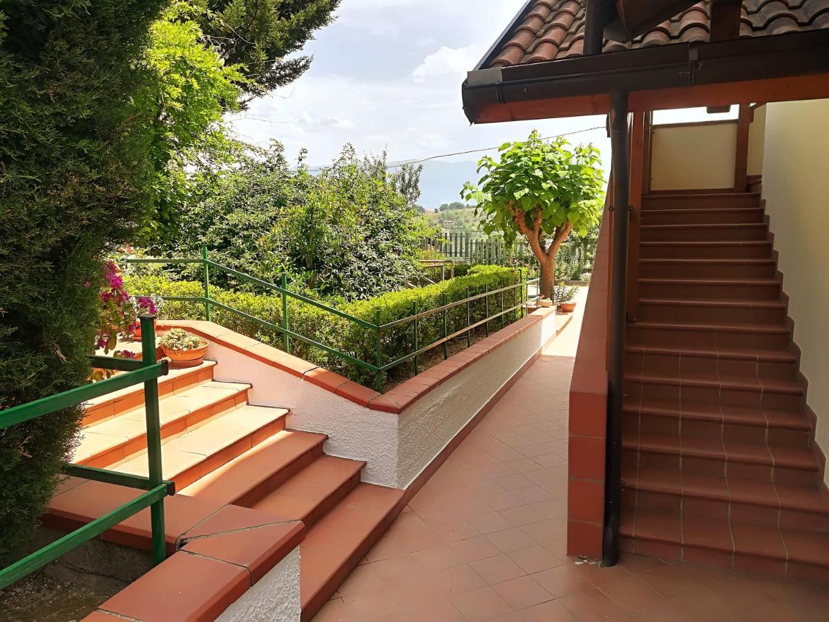 La Dimora Di Radha B&B Centro Olistico Rende Luaran gambar