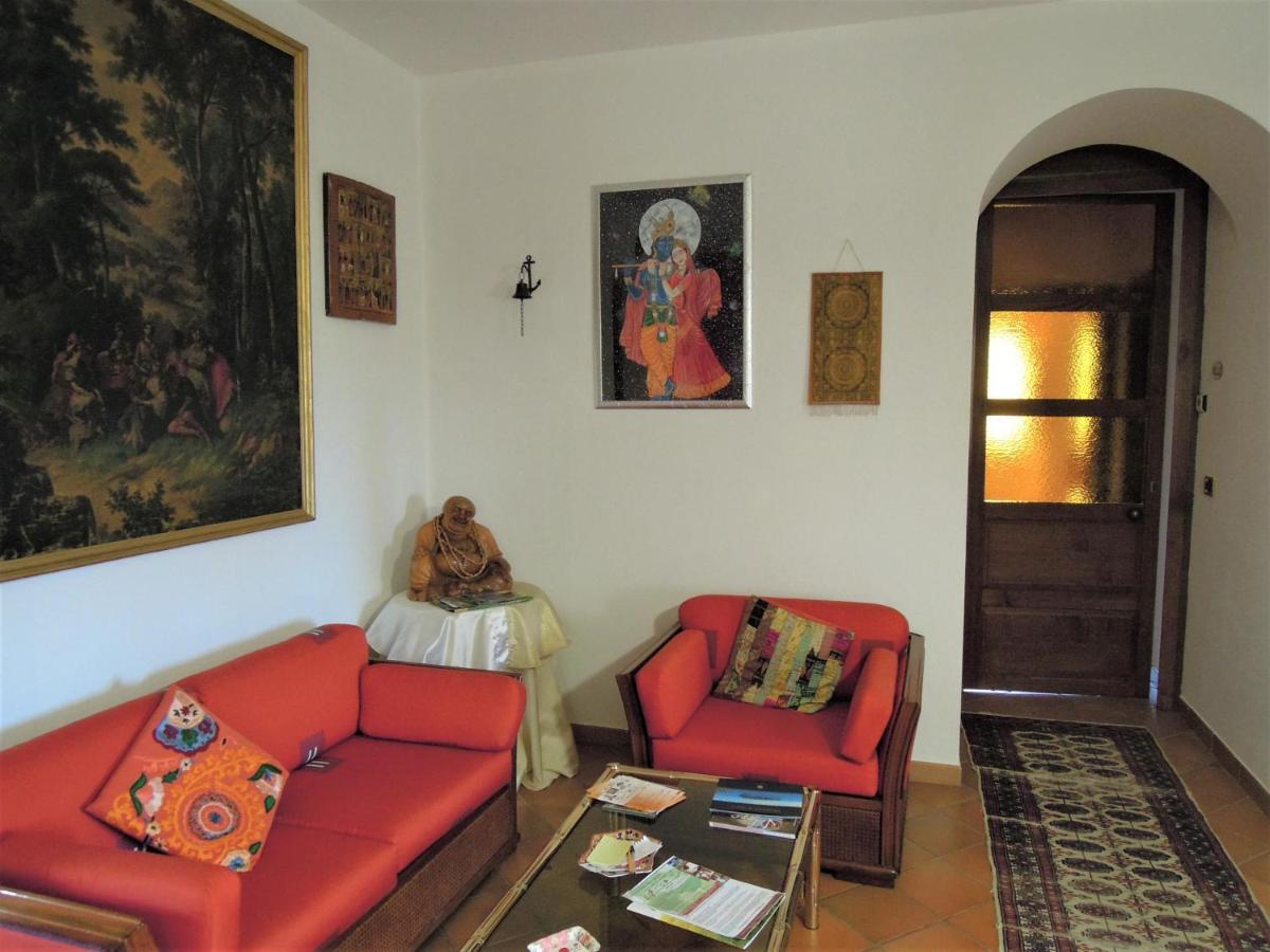 La Dimora Di Radha B&B Centro Olistico Rende Luaran gambar