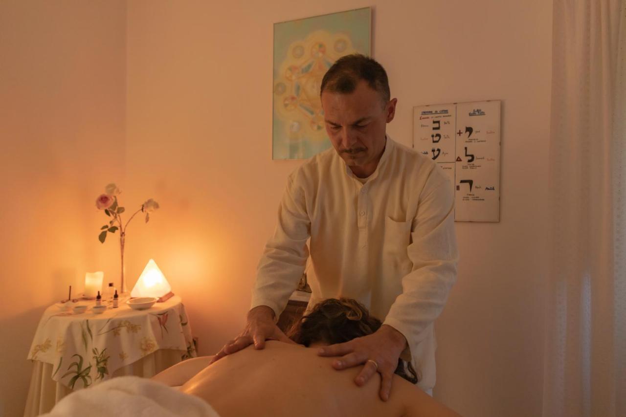 La Dimora Di Radha B&B Centro Olistico Rende Luaran gambar